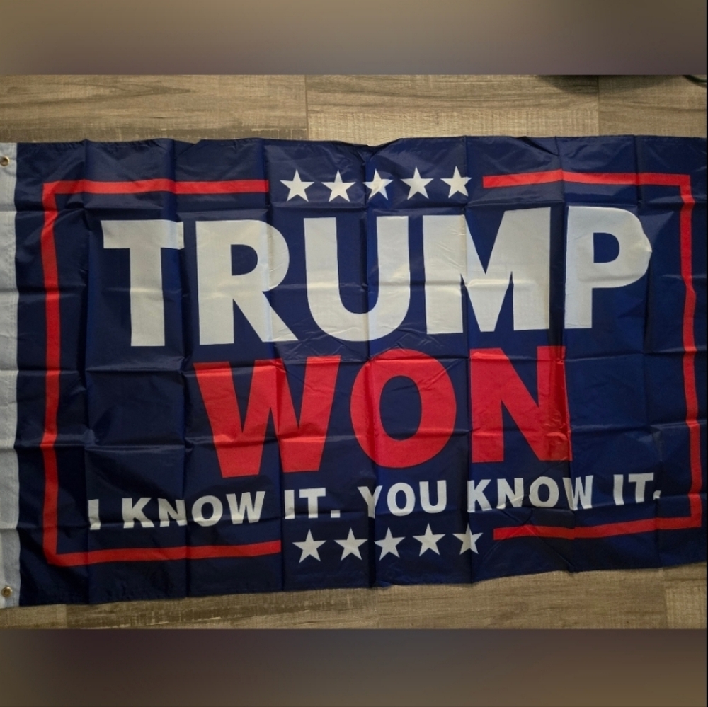 TRUMP FLAG